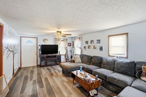 Tiny photo for 508 Carolyn Road, Washington Court House, OH 43160 (MLS # 226000522)