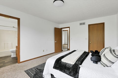 Tiny photo for 504 Bellcrest Court, Pataskala, OH 43062 (MLS # 226035780)