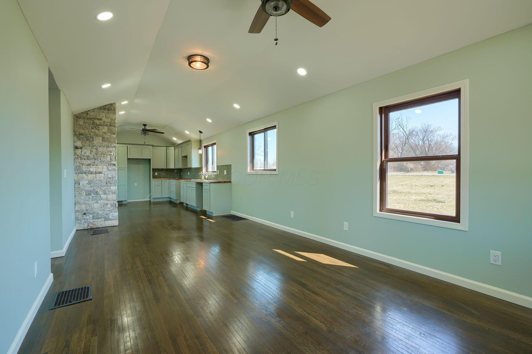 9984 Neiswander Road, Ashville, Ohio image 11