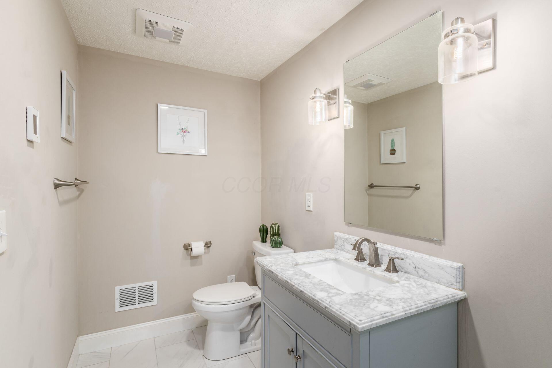 500 Foxtrail Circle, Westerville, Ohio image 25