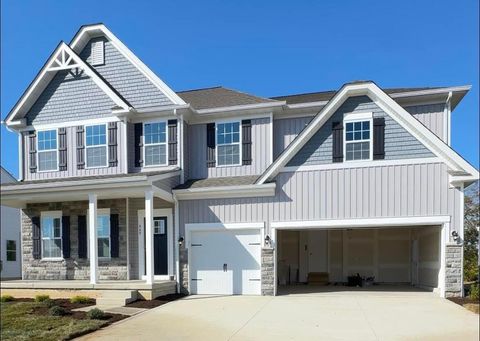 Photo of 469 Creekside Drive, Commercial Point, OH 43116 (MLS # 225036431)
