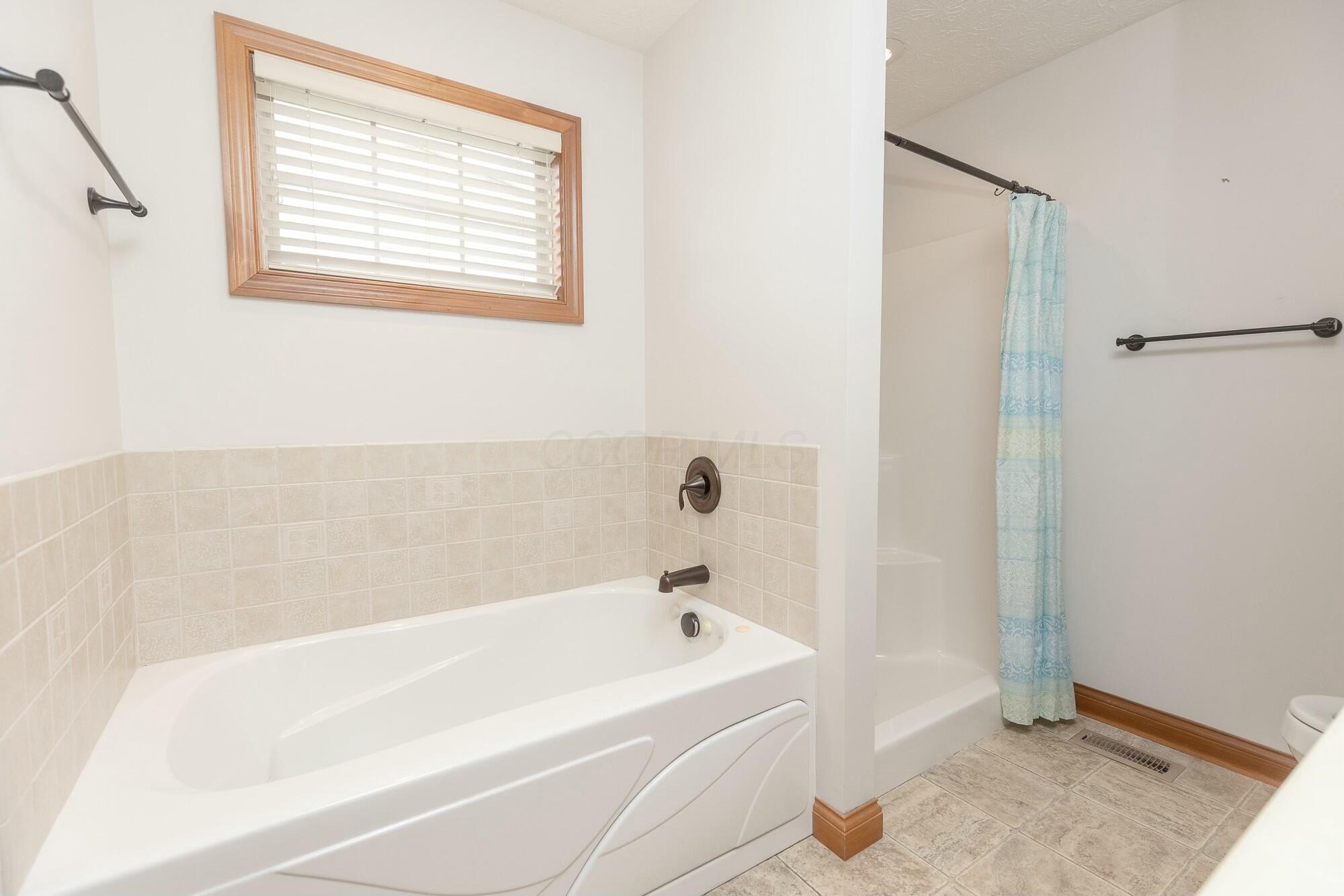 553 Cider Mill Way, Tipp City, Ohio image 15