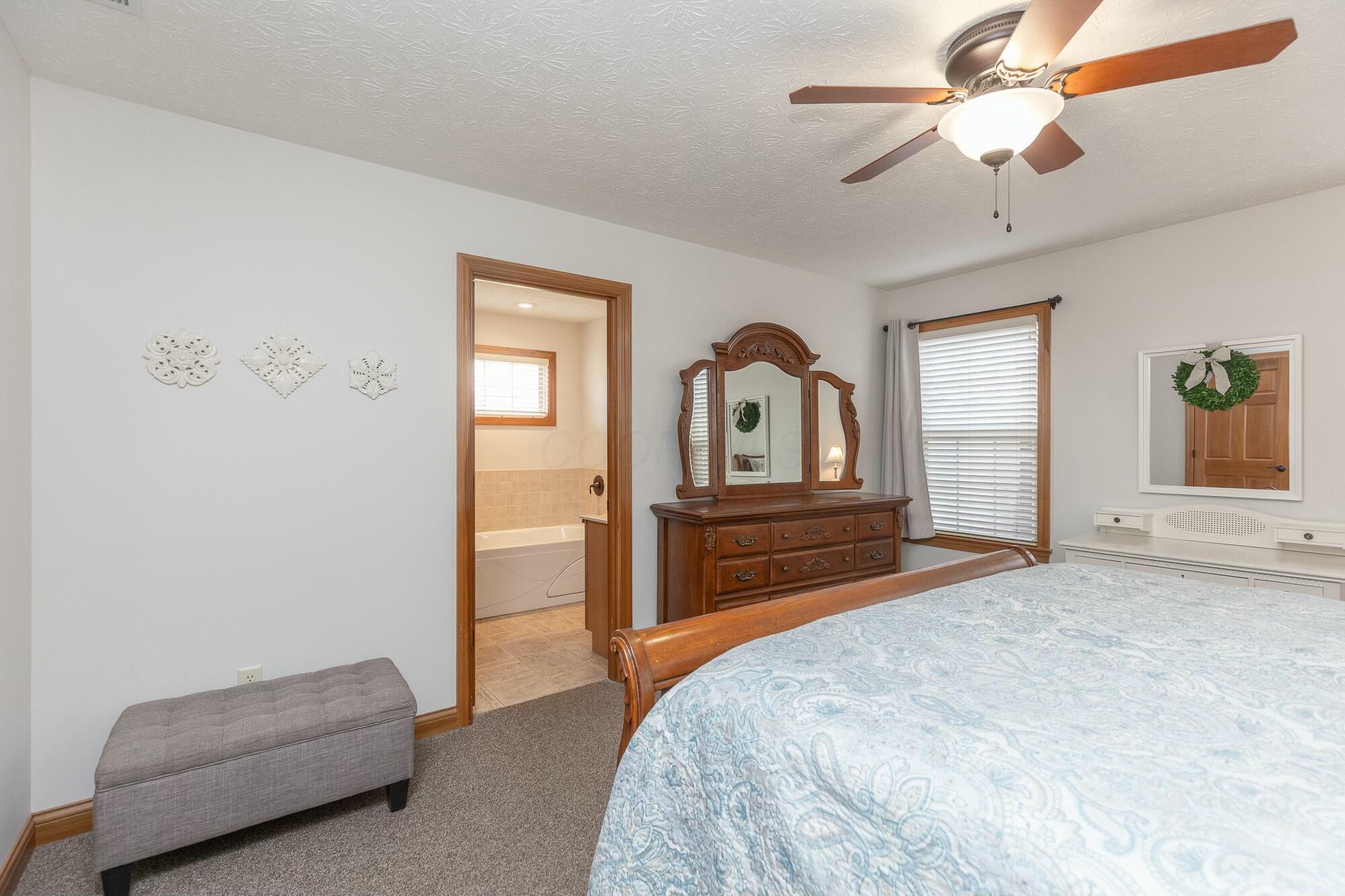 553 Cider Mill Way, Tipp City, Ohio image 14