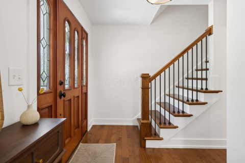 Tiny photo for 261 Northigh Drive, Worthington, OH 43085 (MLS # 226032114)
