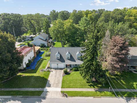 Tiny photo for 261 Northigh Drive, Worthington, OH 43085 (MLS # 226032114)