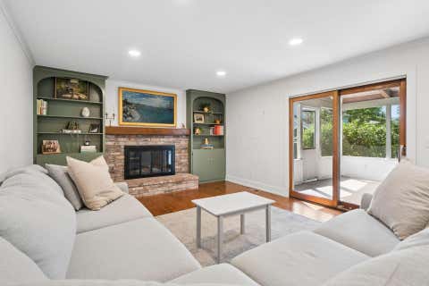 Tiny photo for 261 Northigh Drive, Worthington, OH 43085 (MLS # 226032114)
