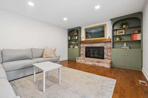 Tiny photo for 261 Northigh Drive, Worthington, OH 43085 (MLS # 226032114)