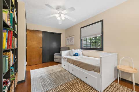 Tiny photo for 261 Northigh Drive, Worthington, OH 43085 (MLS # 226032114)