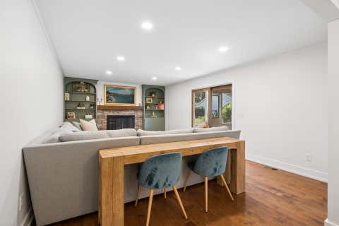 Tiny photo for 261 Northigh Drive, Worthington, OH 43085 (MLS # 226032114)