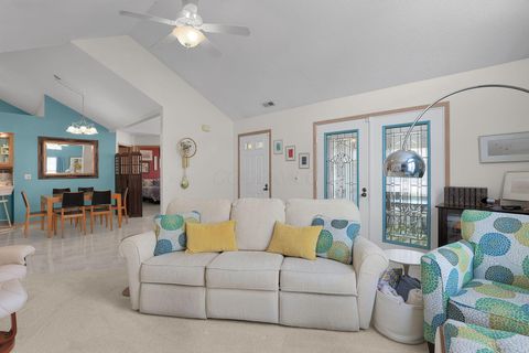 Tiny photo for 5613 Villa Gates Drive 9 #9, Hilliard, OH 43026 (MLS # 226001714)