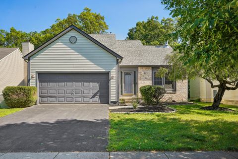 Photo of 3472 Brook Spring Drive, Grove City, OH 43123 (MLS # 226023520)