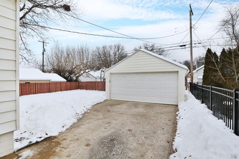Tiny photo for 398 Fallis Road, Columbus, OH 43214 (MLS # 226003240)