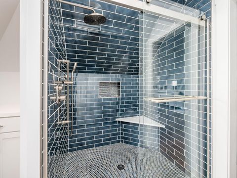 Tiny photo for 690 City Park Avenue, Columbus, OH 43206 (MLS # 226008133)