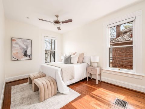 Tiny photo for 690 City Park Avenue, Columbus, OH 43206 (MLS # 226008133)