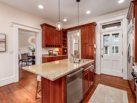 Tiny photo for 690 City Park Avenue, Columbus, OH 43206 (MLS # 226008133)