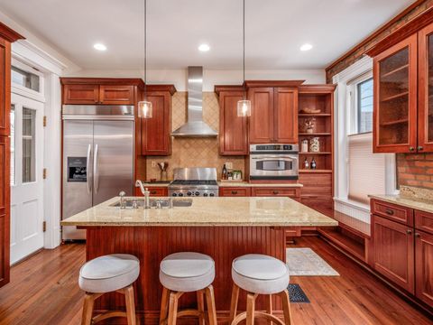 Tiny photo for 690 City Park Avenue, Columbus, OH 43206 (MLS # 226008133)