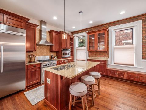 Tiny photo for 690 City Park Avenue, Columbus, OH 43206 (MLS # 226008133)