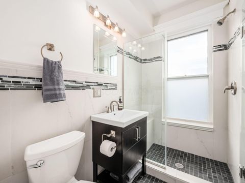 Tiny photo for 690 City Park Avenue, Columbus, OH 43206 (MLS # 226008133)