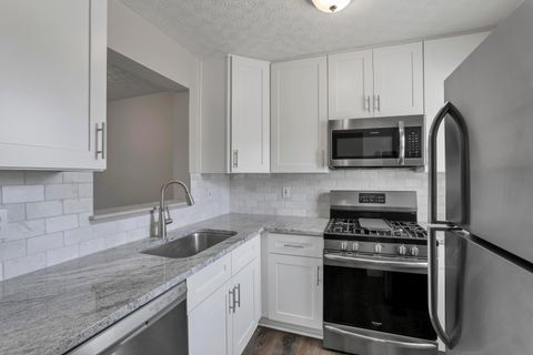 Photo of 9170 Parkbury Lane, Lewis Center, OH 43035 (MLS # 225038814)