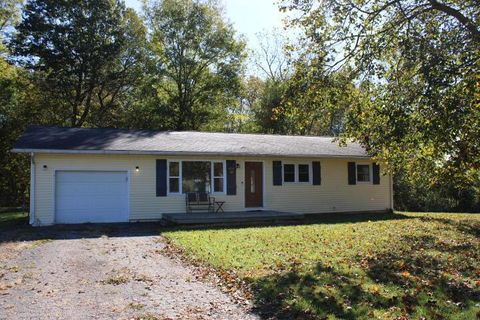 Photo of 152 Lincoln Drive, Newark, OH 43055 (MLS # 225038612)