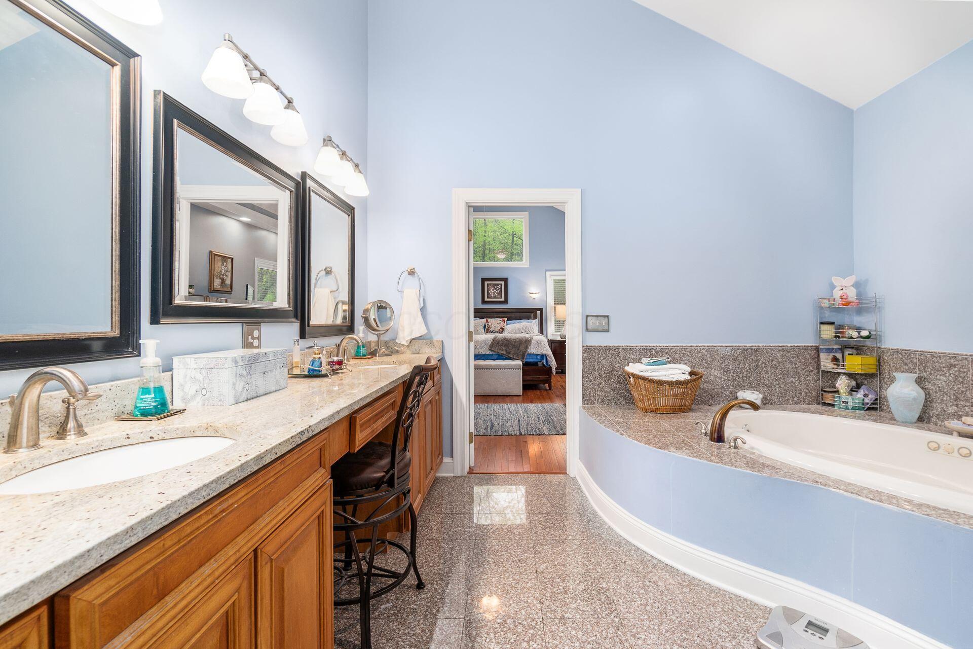 4950 Olentangy River Road, Delaware, Ohio image 28
