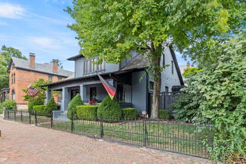 Photo of 604 S 3rd Street, Columbus, OH 43206 (MLS # 226015299)