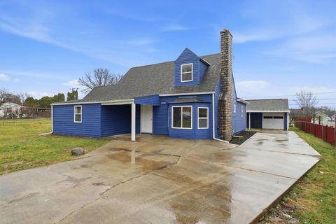 Photo of 135 Rumsey Road, Columbus, OH 43207 (MLS # 226006738)