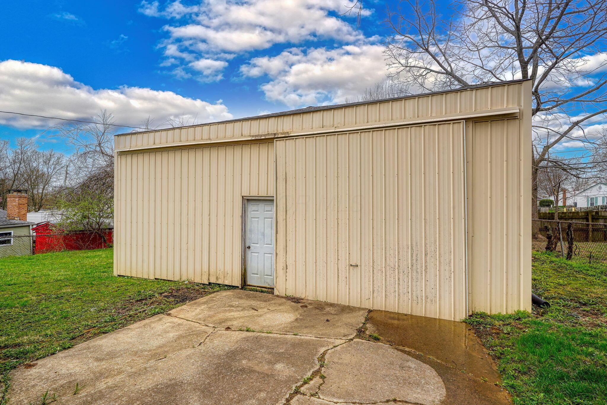 380 Hillview Drive, Johnstown, Ohio image 39