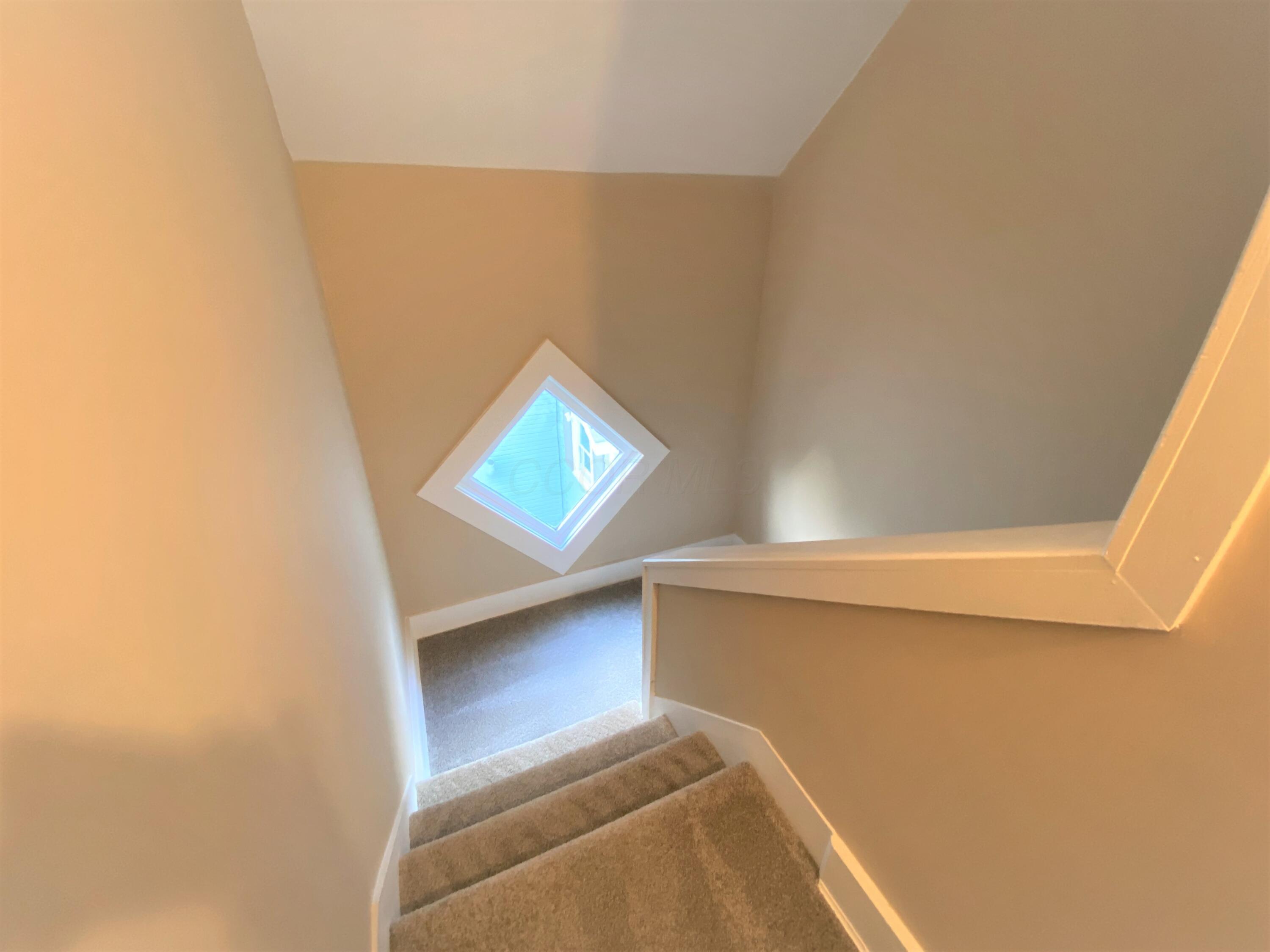 Hilliard, Ohio 43026, United States, 2 Bedrooms Bedrooms, ,1 BathroomBathrooms,Residential,Active,94288