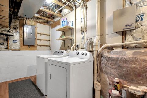 Tiny photo for 3149 Zach Court, Columbus, OH 43219 (MLS # 226000660)