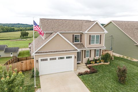 Photo of 806 Hobart Avenue, Logan, OH 43138 (MLS # 225037777)