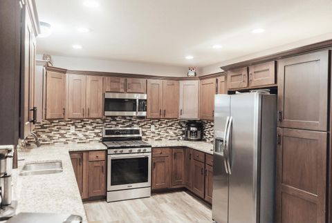 Tiny photo for 806 Hobart Avenue, Logan, OH 43138 (MLS # 225037777)