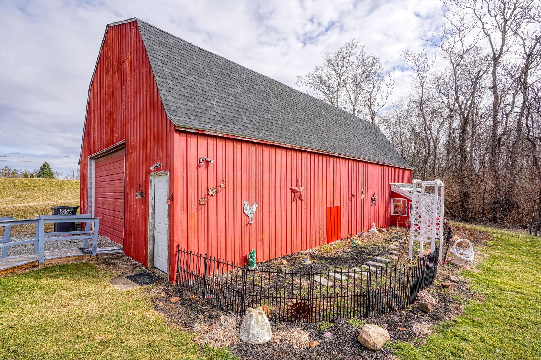 2920 Logan-thornville Road, Rushville, Ohio image 37