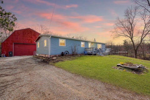 Photo for 2920 Logan-Thornville Road NE