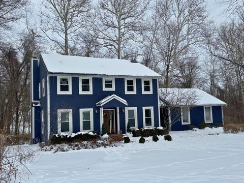 Photo of 10 Denbigh Drive, Granville, OH 43023 (MLS # 226003755)