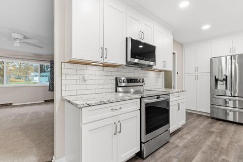 Tiny photo for 95 Central Avenue, Westerville, OH 43081 (MLS # 225044184)