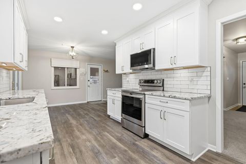 Tiny photo for 95 Central Avenue, Westerville, OH 43081 (MLS # 225044184)