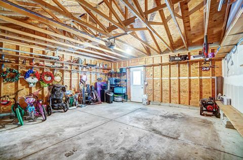 Tiny photo for 3625 Graybeck Drive, Columbus, OH 43204 (MLS # 226014509)