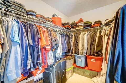 Tiny photo for 3625 Graybeck Drive, Columbus, OH 43204 (MLS # 226014509)