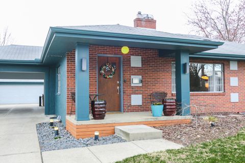 Photo of 488 Stanbery Avenue, Columbus, OH 43209 (MLS # 226008130)