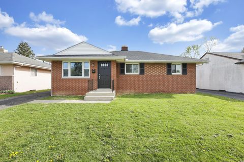 Photo of 4115 Etna Street, Columbus, OH 43213 (MLS # 226011712)