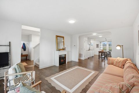 Photo of 2574 Renwood Place, Columbus, OH 43211 (MLS # 226001404)