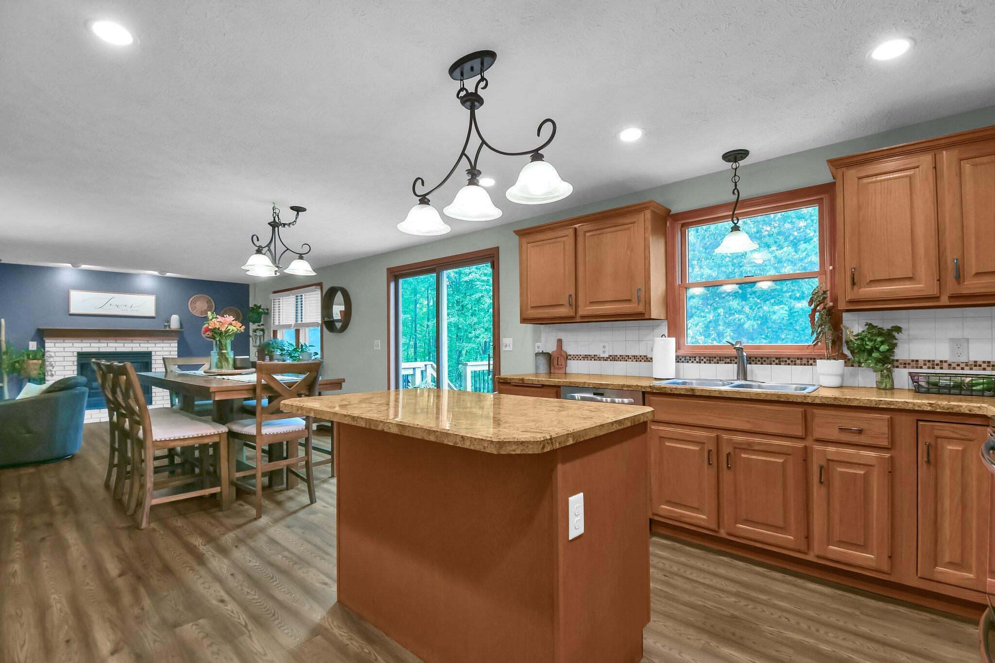 567 Heidi Lane, Mansfield, Ohio image 14