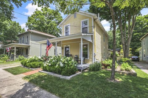 Homes For Sale - 216 S Pearl Street<br/> Licking County, Granville, OH 43023