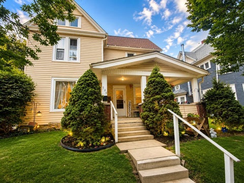 Photo of 526 Grant Street, Ashland, OH 44805 (MLS # 226027486)