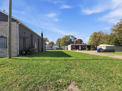 Photo of 281 S Yale Avenue, Columbus, OH 43223 (MLS # 225041859)