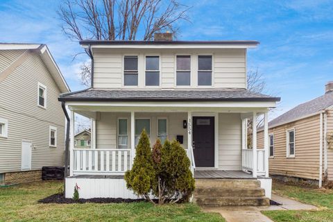 Tiny photo for 1554 E Maynard Avenue, Columbus, OH 43211 (MLS # 225045385)