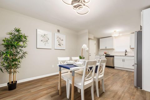 Tiny photo for 1554 E Maynard Avenue, Columbus, OH 43211 (MLS # 225045385)