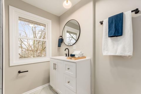 Tiny photo for 1554 E Maynard Avenue, Columbus, OH 43211 (MLS # 225045385)