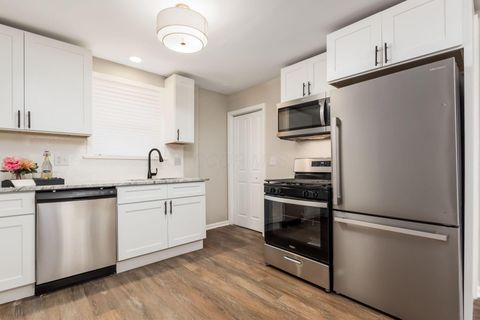 Tiny photo for 1554 E Maynard Avenue, Columbus, OH 43211 (MLS # 225045385)